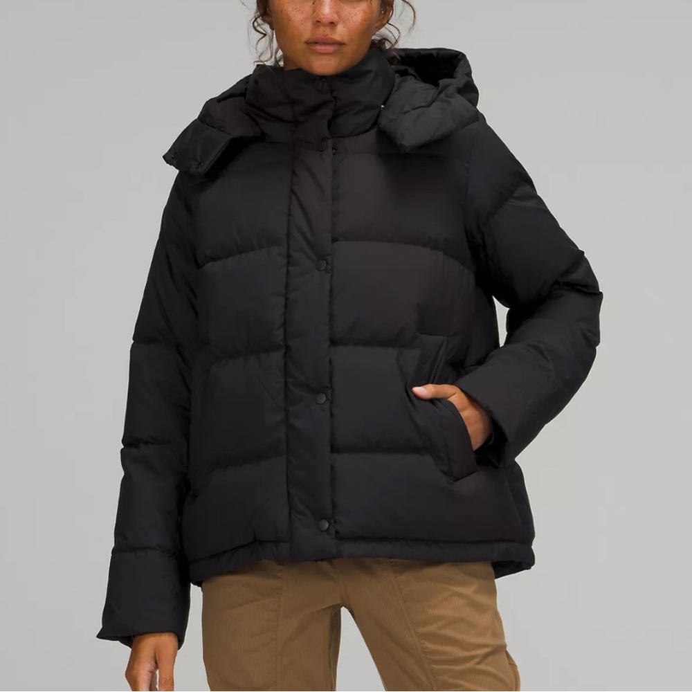 NWT Lululemon Wunder Puff Coat in Black - size 2